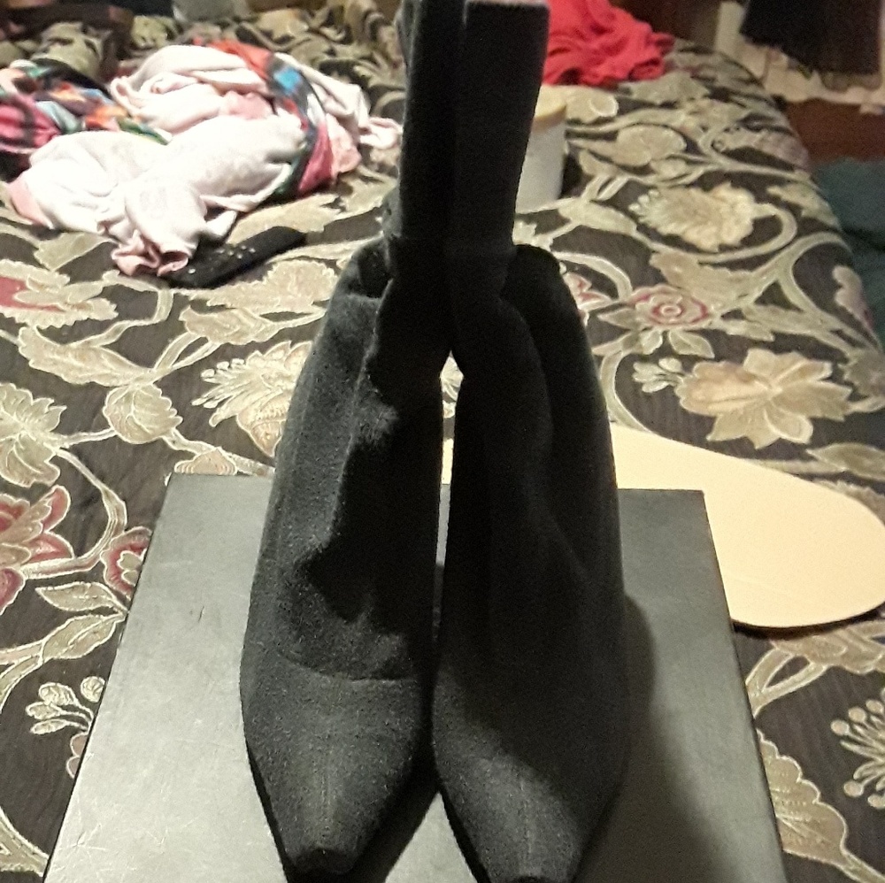 Wool Booties - Picture 2 of 4